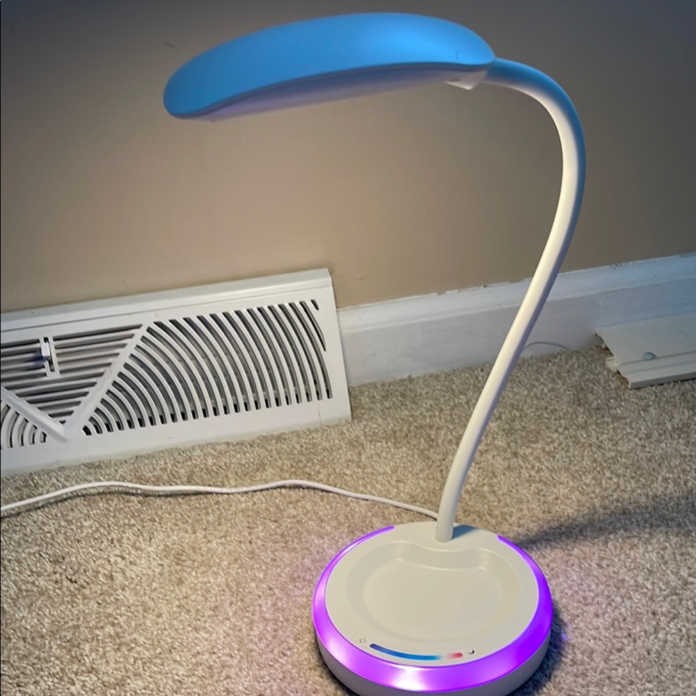 Modern Color Changing White Desk Lamp